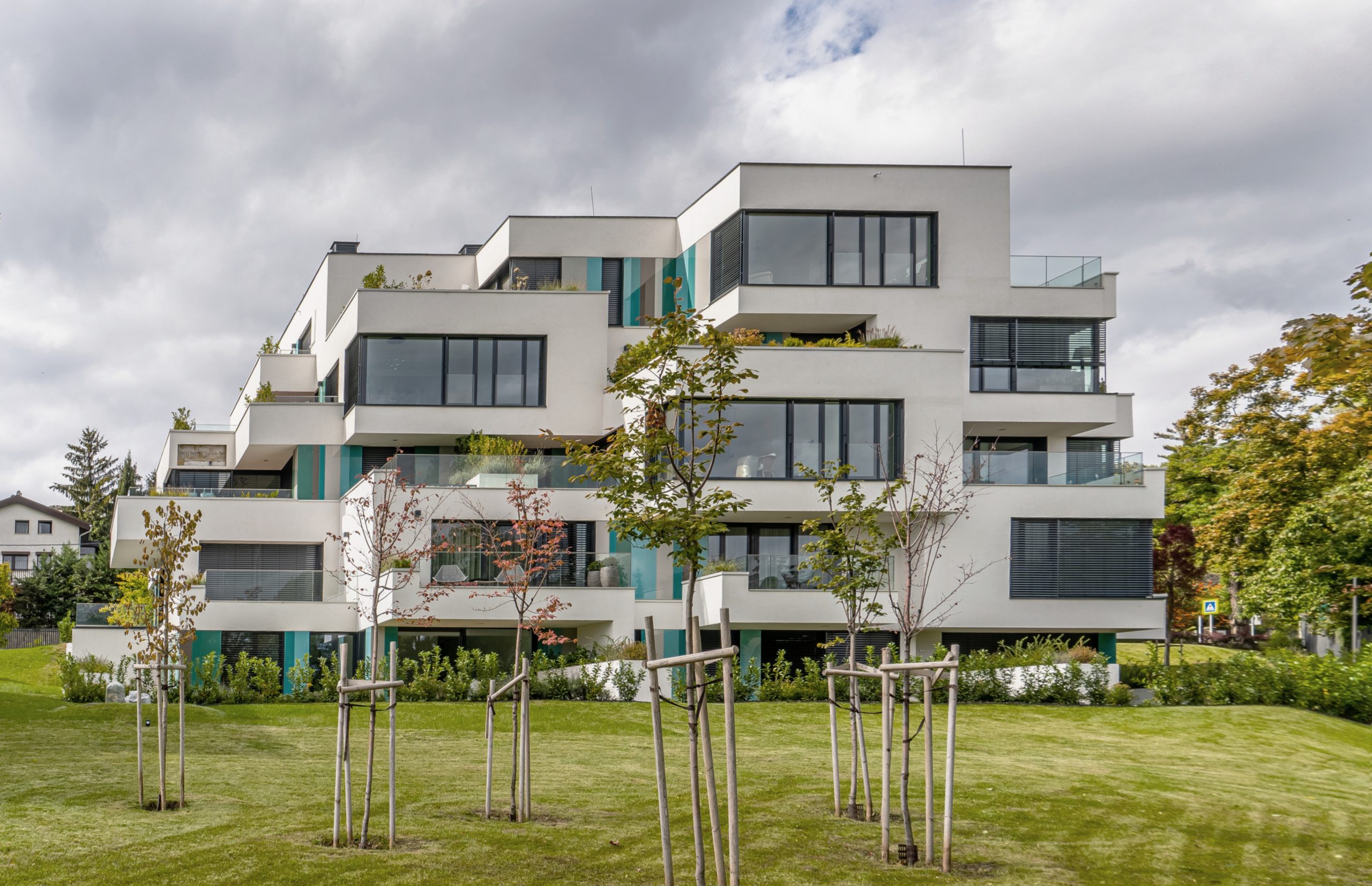 6655b5bb20a4d-scaled